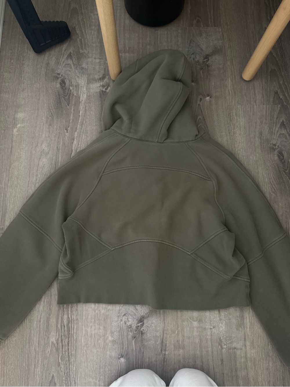 lululemon athletica Olive Green Half-Zip Hoodie - Picture 4 of 4